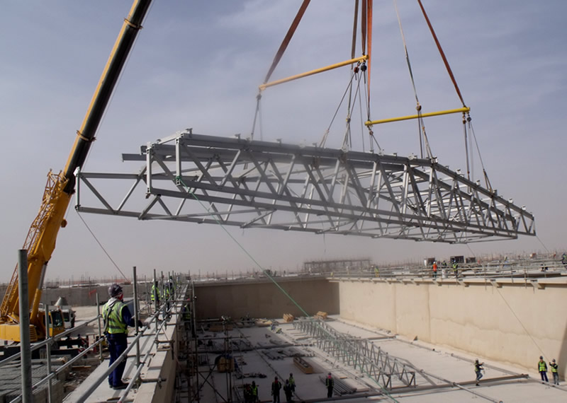 Aluminium roof truss structure to support large span roof covers to Qatar Sewage treatment Bioreactor Tanks